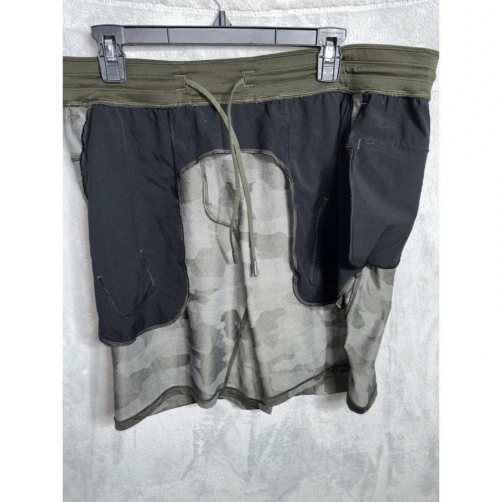 XL Lululemon T.H.E. Shorts 9